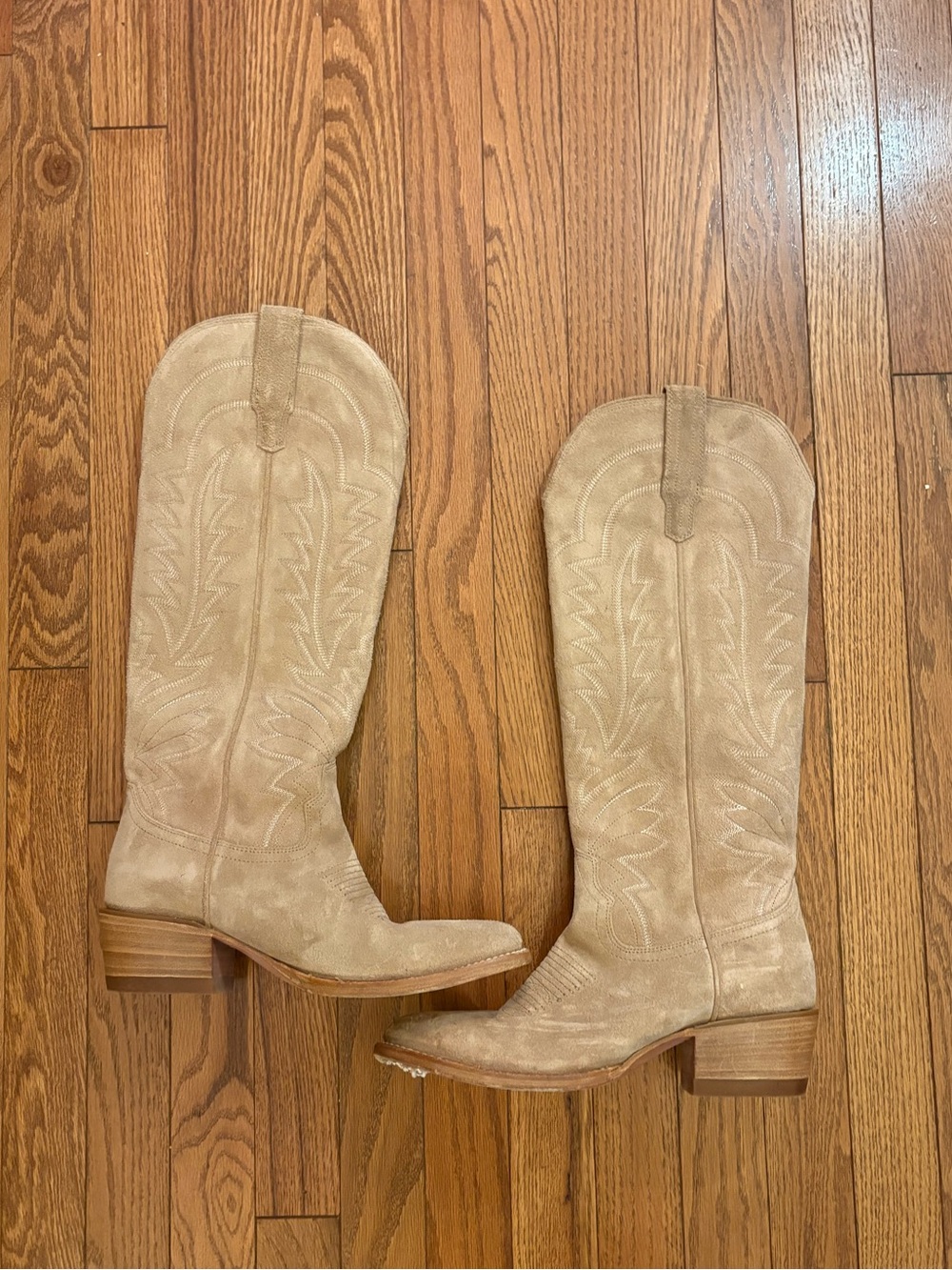 Tecovas Abby Suede Western Cowboy Boots in Driftwood